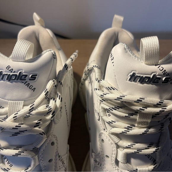 Balenciaga Triple S - Picture 3 of 15